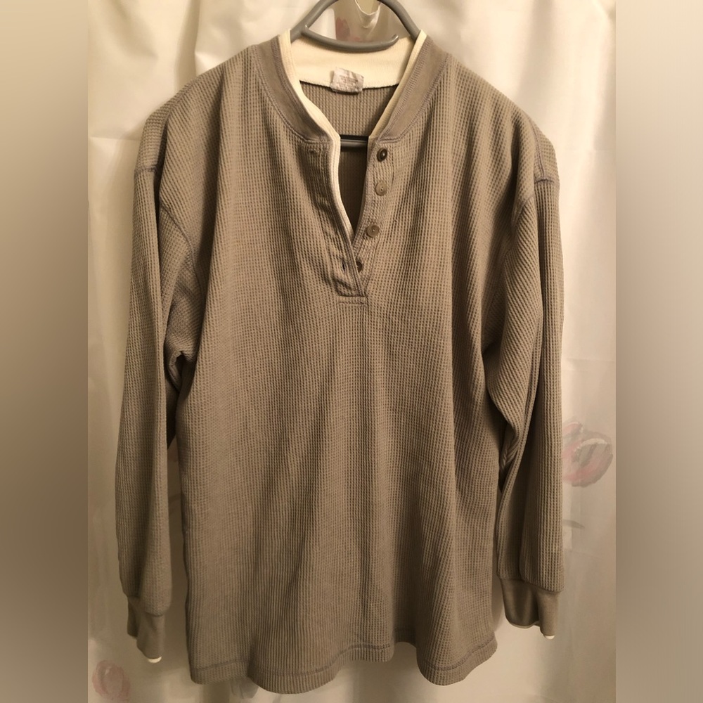 CHEROKEE Men’s M thermal double button collars & cuffs, gray/natural waffle.